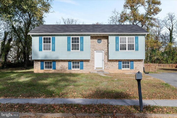 Property Photo: 807 Butler Avenue VA 22601