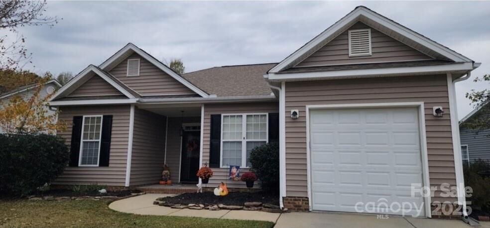 Property Photo:  1175 Steele Meadows Drive  SC 29715 