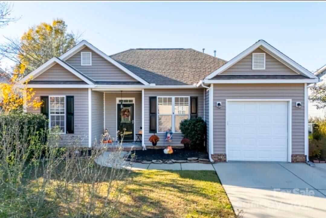 Property Photo: 1175 Steele Meadows Drive SC 29715