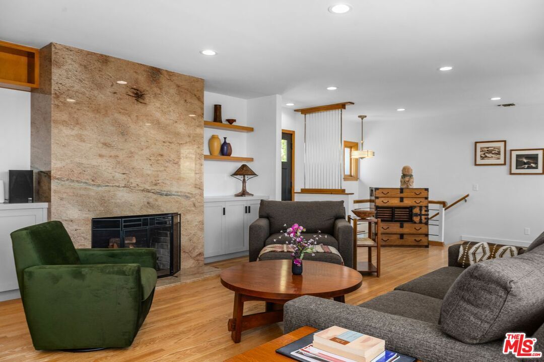 Property Photo:  13201 Cheltenham Dr  CA 91423 