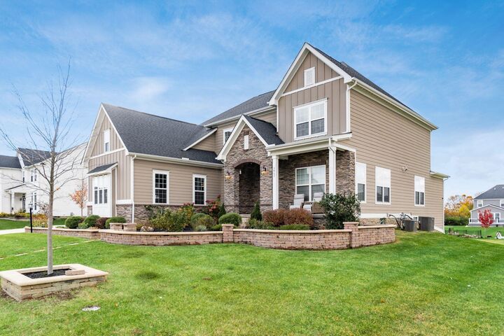 Property Photo:  5962 Laurel Lane  OH 43015 