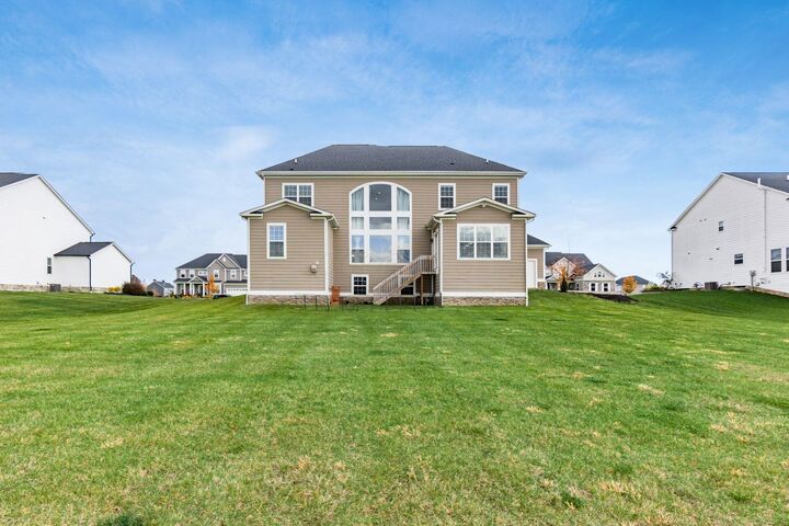 Property Photo:  5962 Laurel Lane  OH 43015 