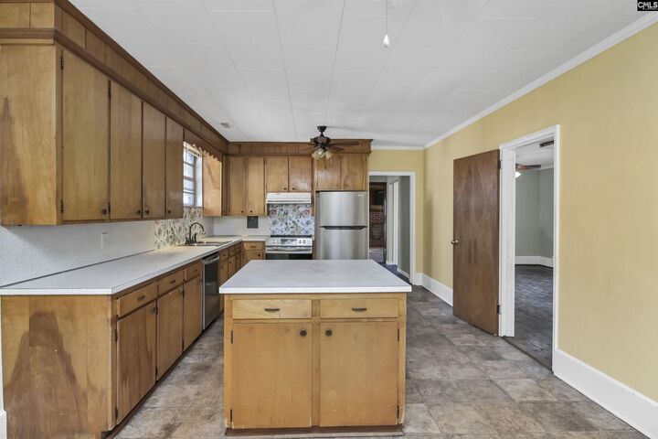 Property Photo:  729 Magnolia  SC 29123-8924