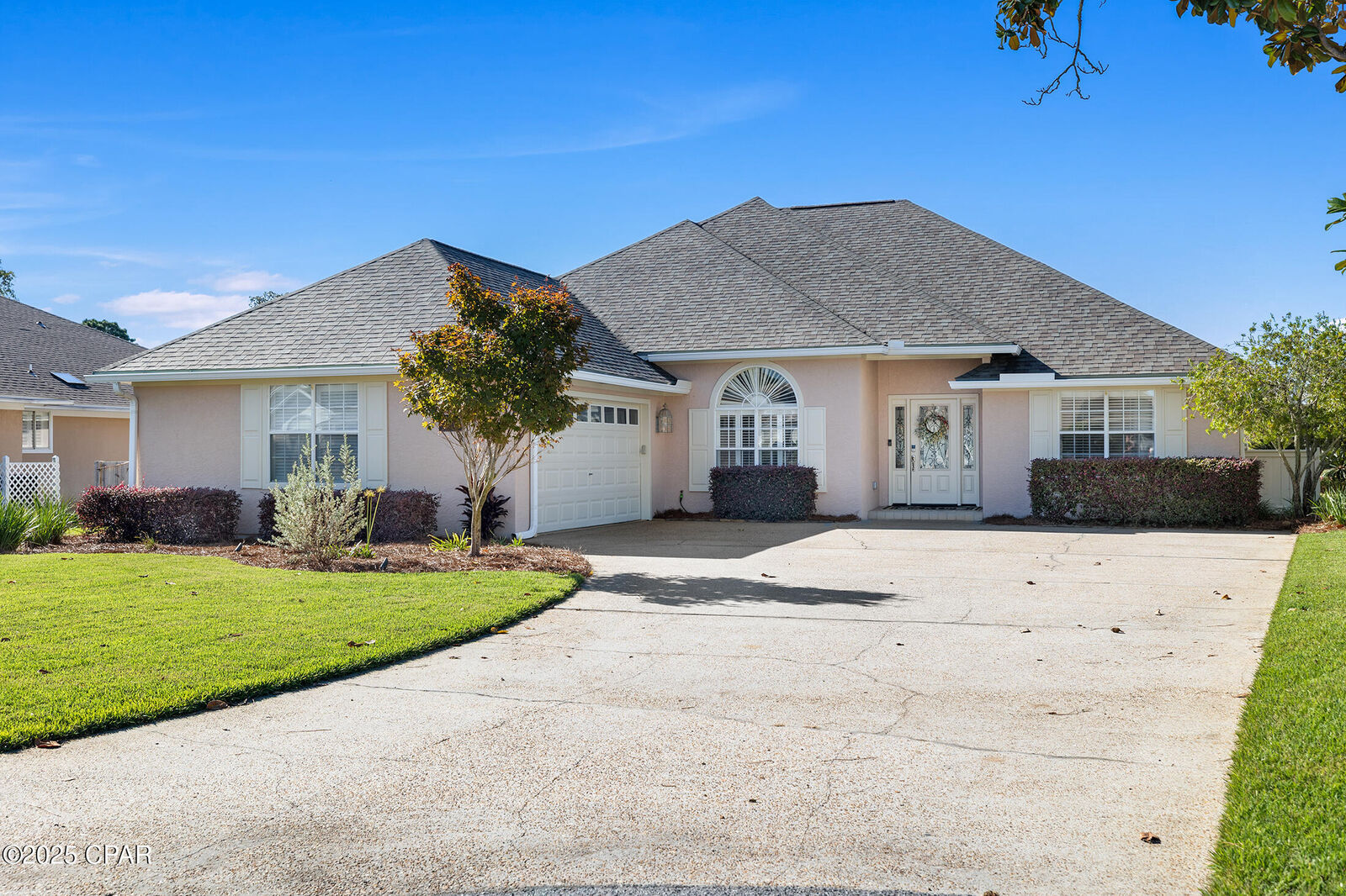 Property Photo: 821 Dolphin Drive FL 32408