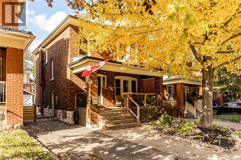 Property Photo:  284 Houghton Avenue South  ON L8K 2N3