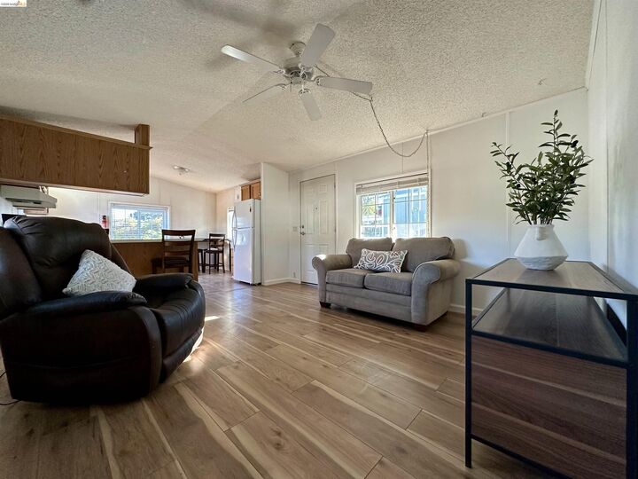 Property Photo:  14192 Tuolumne Road 5  CA 95370 