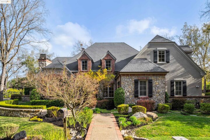 21 Samantha Dr  Lafayette CA 94549 photo