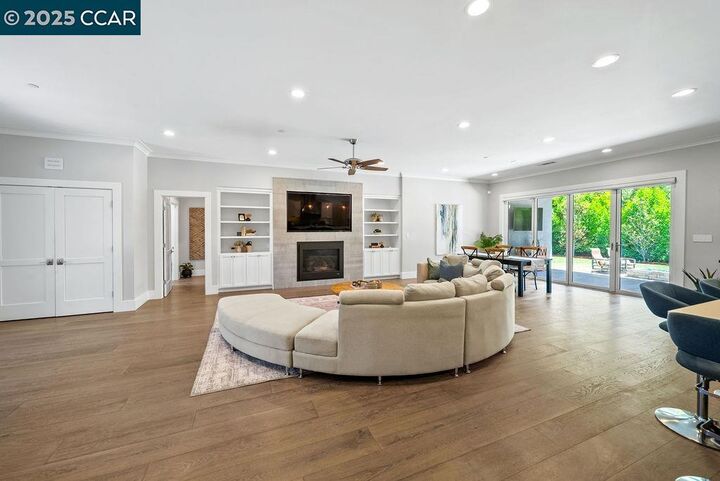 Property Photo:  100 Alderwood Rd  CA 94598 