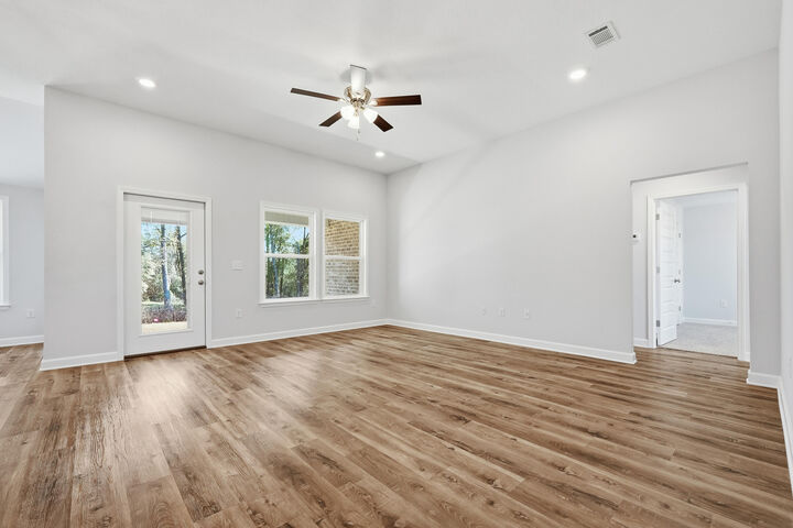 Property Photo: 1342 Hornbeam Drive FL 32531