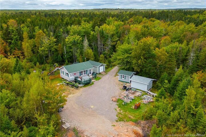 Property Photo: 100 Hunter Lane NB E4M 1W9