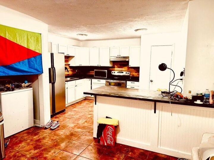 Property Photo:  6765 Baynes Hill Drive  GA 30021 