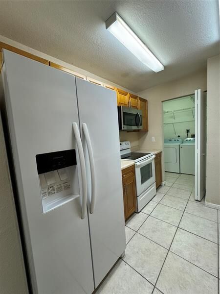 Property Photo: 2862 NW 55th Ave 2C FL 33313