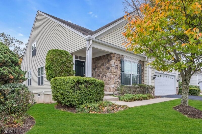 Property Photo:  468 Crossfields Ln  NJ 08873 