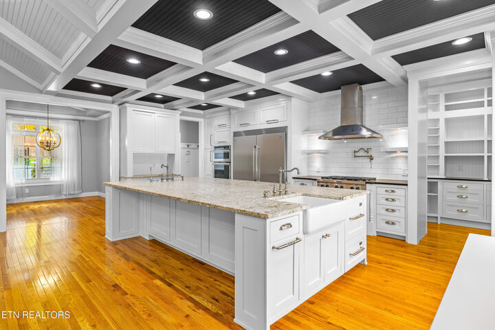 Property Photo:  2211 Richwood Drive  TN 37803 