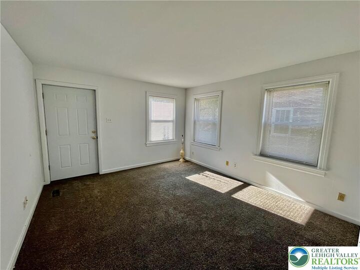 Property Photo: 103 W Grant Street PA 18042