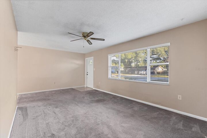 Property Photo:  3112 52nd Avenue Drive W  FL 34207