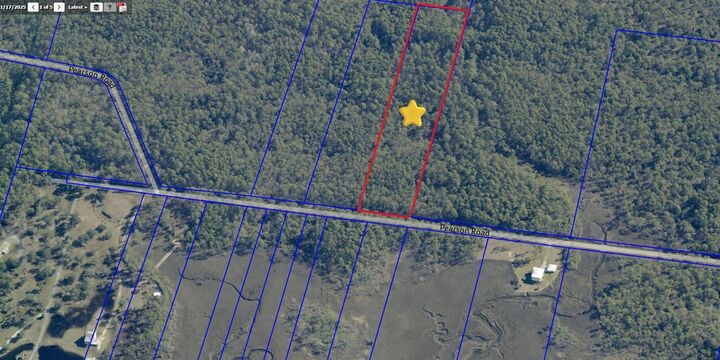 Property Photo: 10600 Pearson Road FL 32583