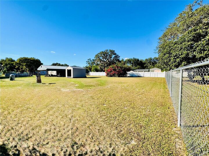 Property Photo: 205 Jack Pine Street FL 33859