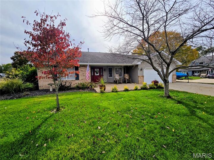 89 Fox Run Road  Collinsville IL 62234 photo