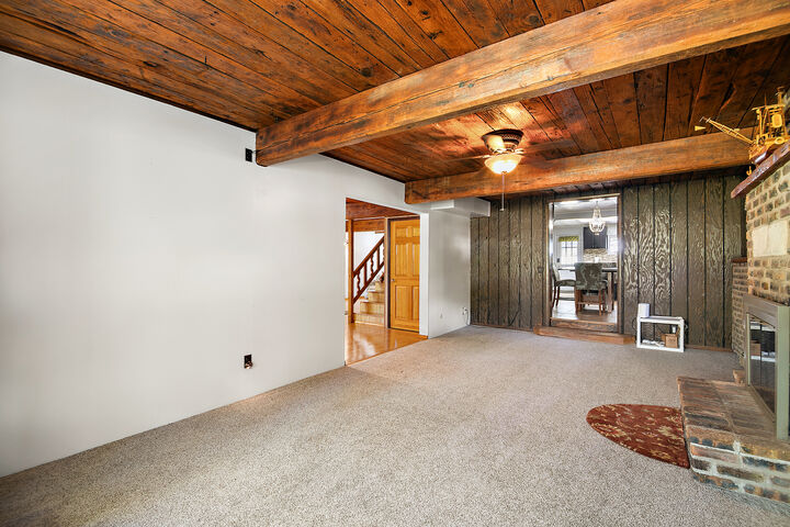 Property Photo:  201 E Vanderkarr Road  IL 60964 