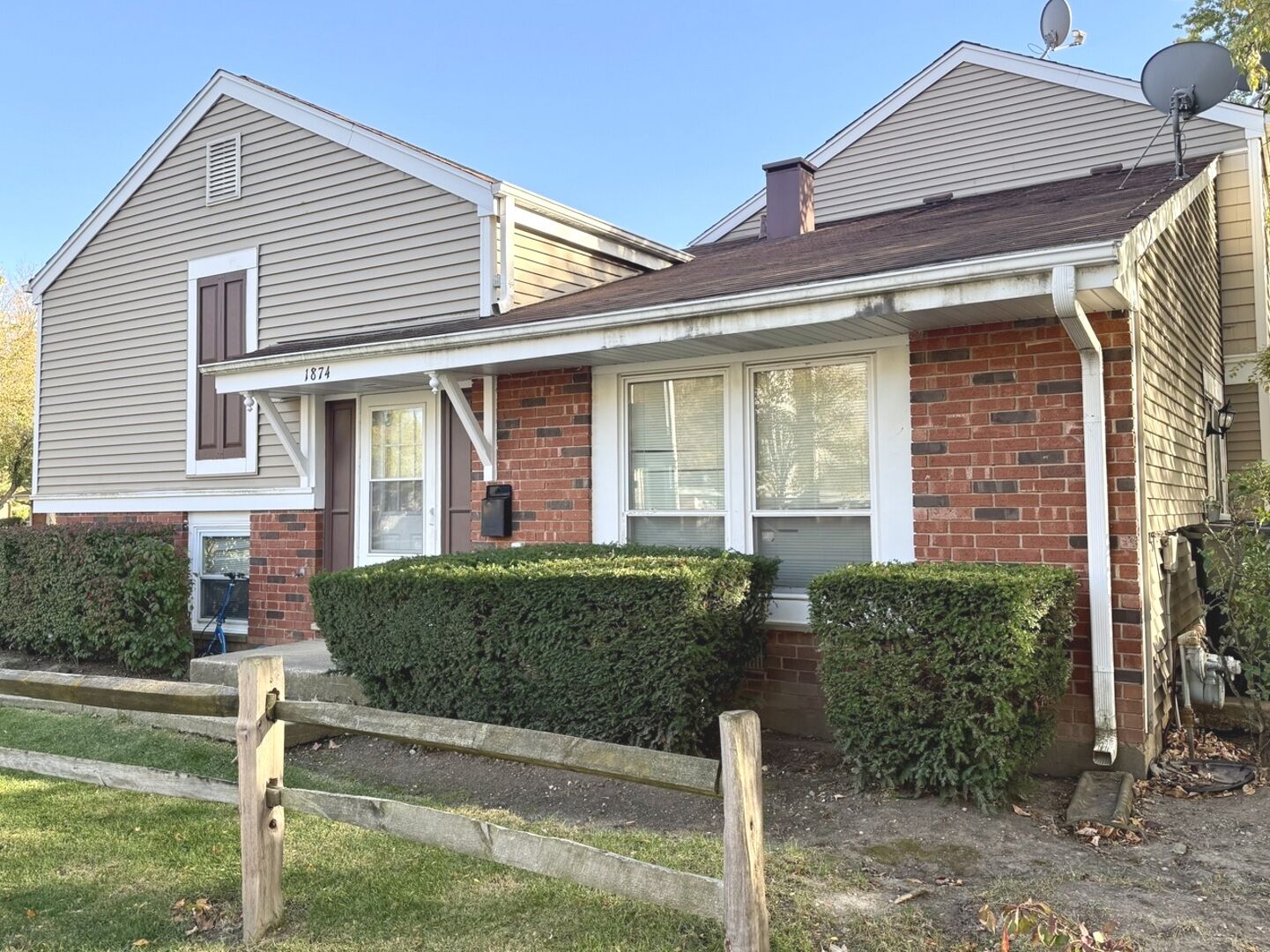 Property Photo: 1874 Wellington Place 1874 IL 60169