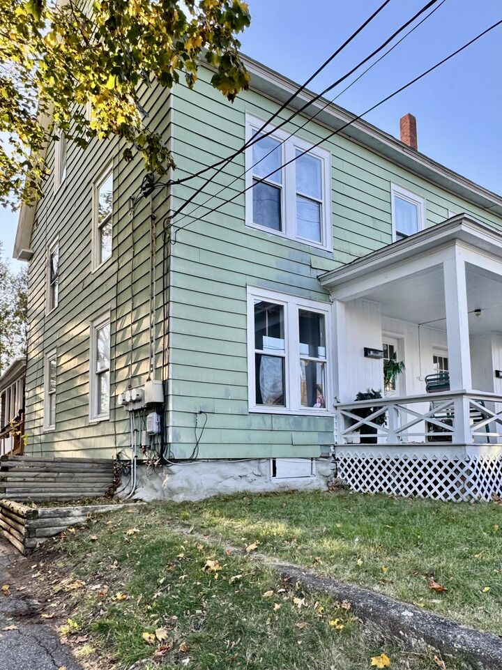 Property Photo:  38 Brook Street  ME 04073 