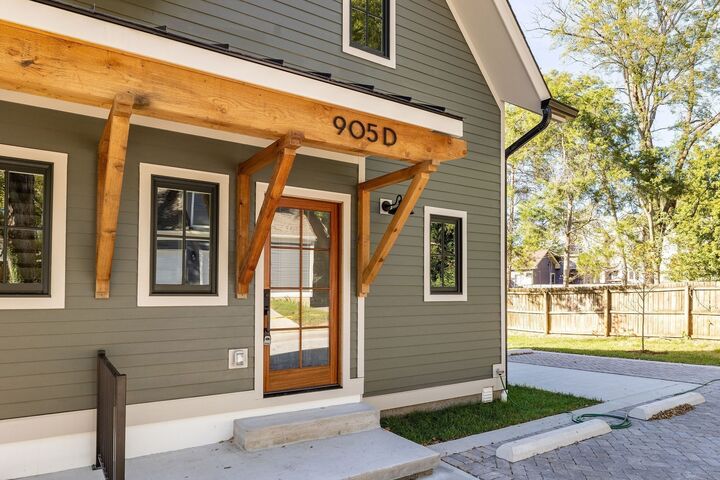 Property Photo: 905 N 12th St D TN 37206