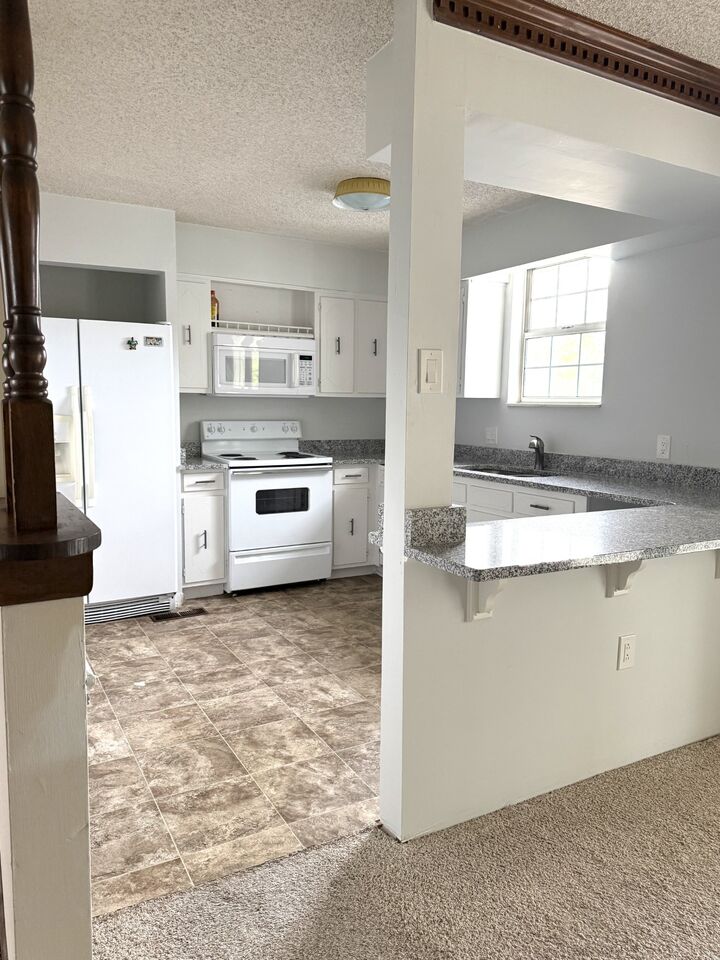 Property Photo: 3308 Shakertown Ct TN 37013