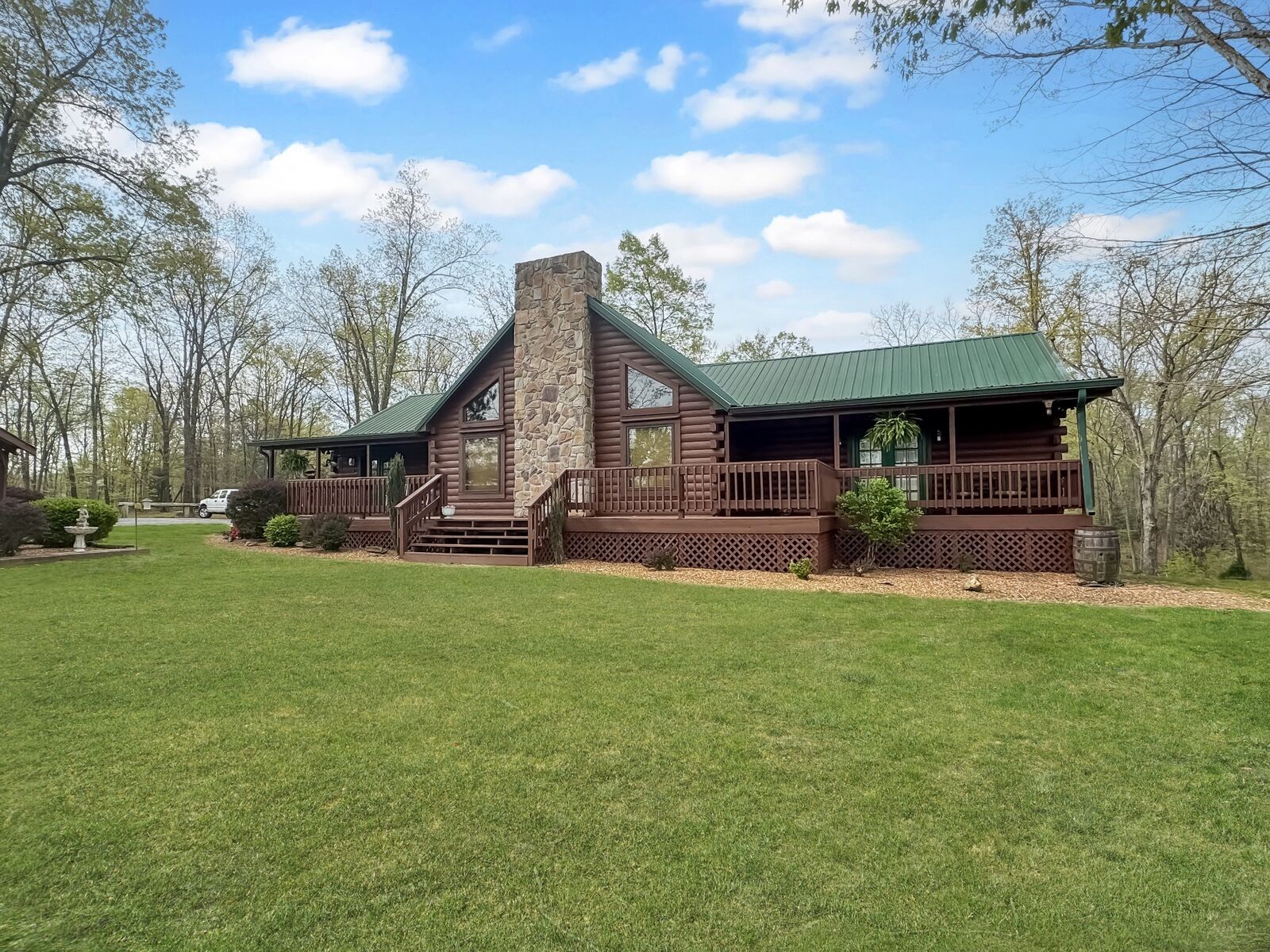 Property Photo:  130 Wayne Threatt Rd  TN 37058 