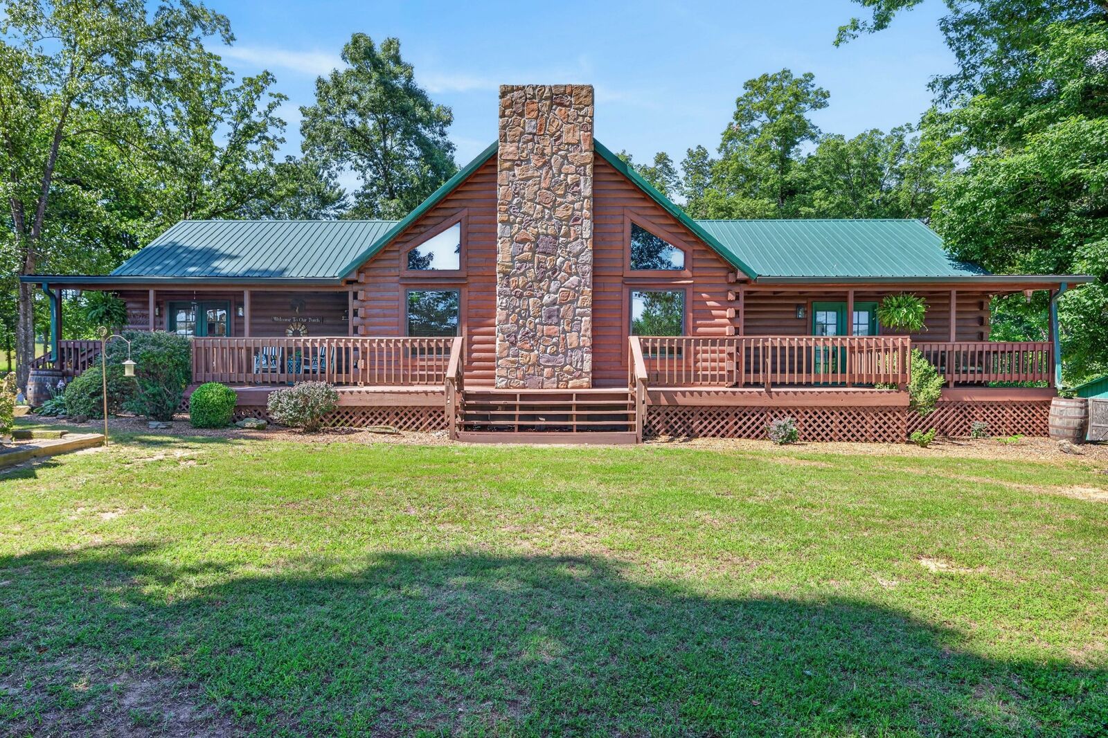 Property Photo: 130 Wayne Threatt Rd TN 37058