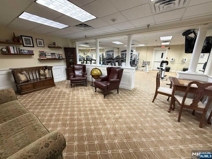 Property Photo:  175 Rochelle Avenue 218  NJ 07662 