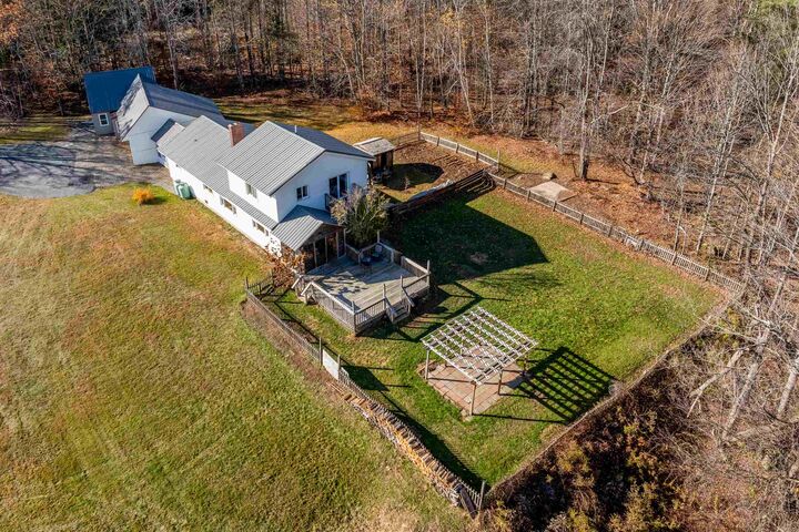 Property Photo:  189 South Hedgehog Hill Road  NH 03773 