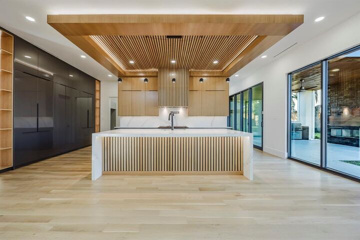 5723 Meletio Lane  Dallas TX 75230 photo