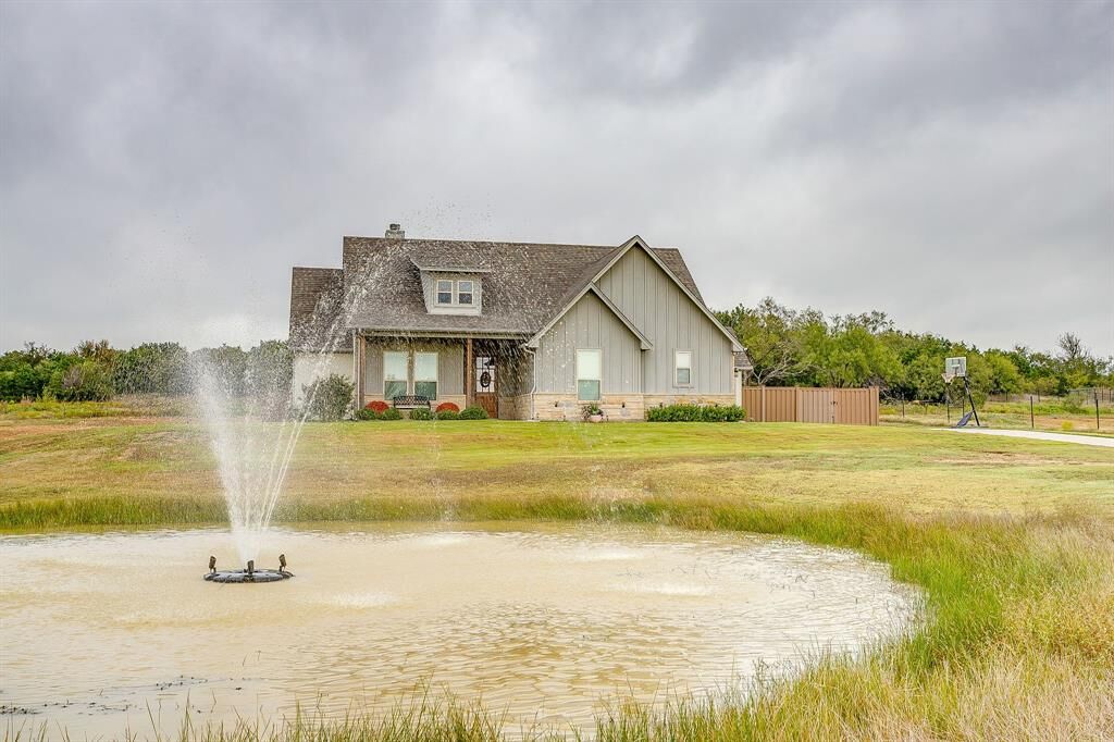 Property Photo:  320 Wilson Bend Road  TX 76066 