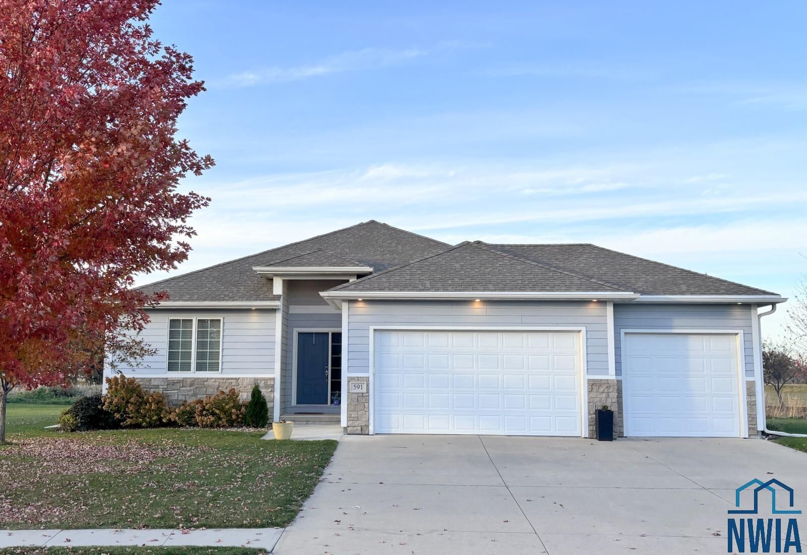 Property Photo: 591 Prairie Blvd SD 57049