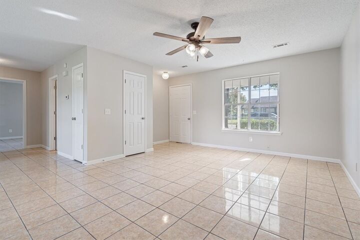 Property Photo: 709 E Mimosa Place AR 72756