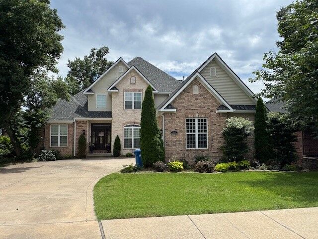 Property Photo:  3906 NE Cadbury Avenue  AR 72712 