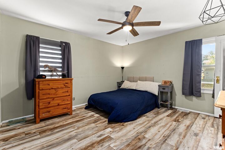 101 N Oregon Avenue  Morton IL 61550 photo