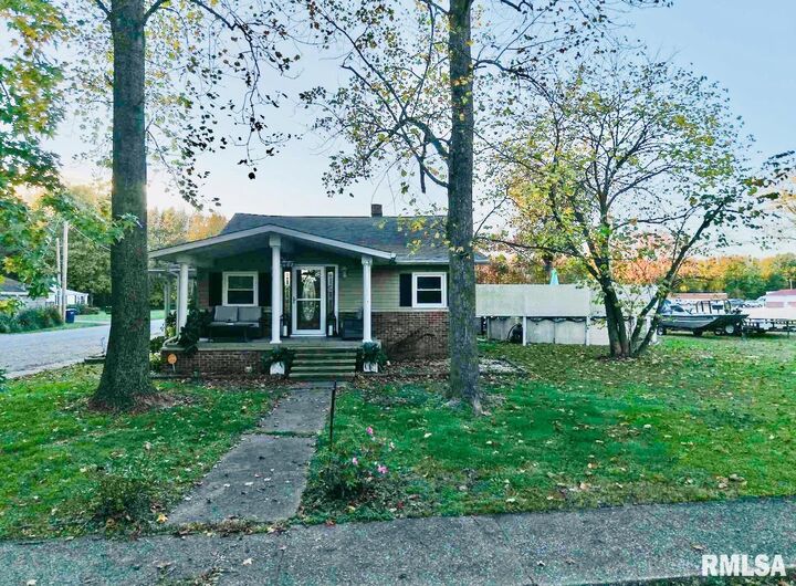 601 Franklin Avenue  West Frankfort IL 62896 photo