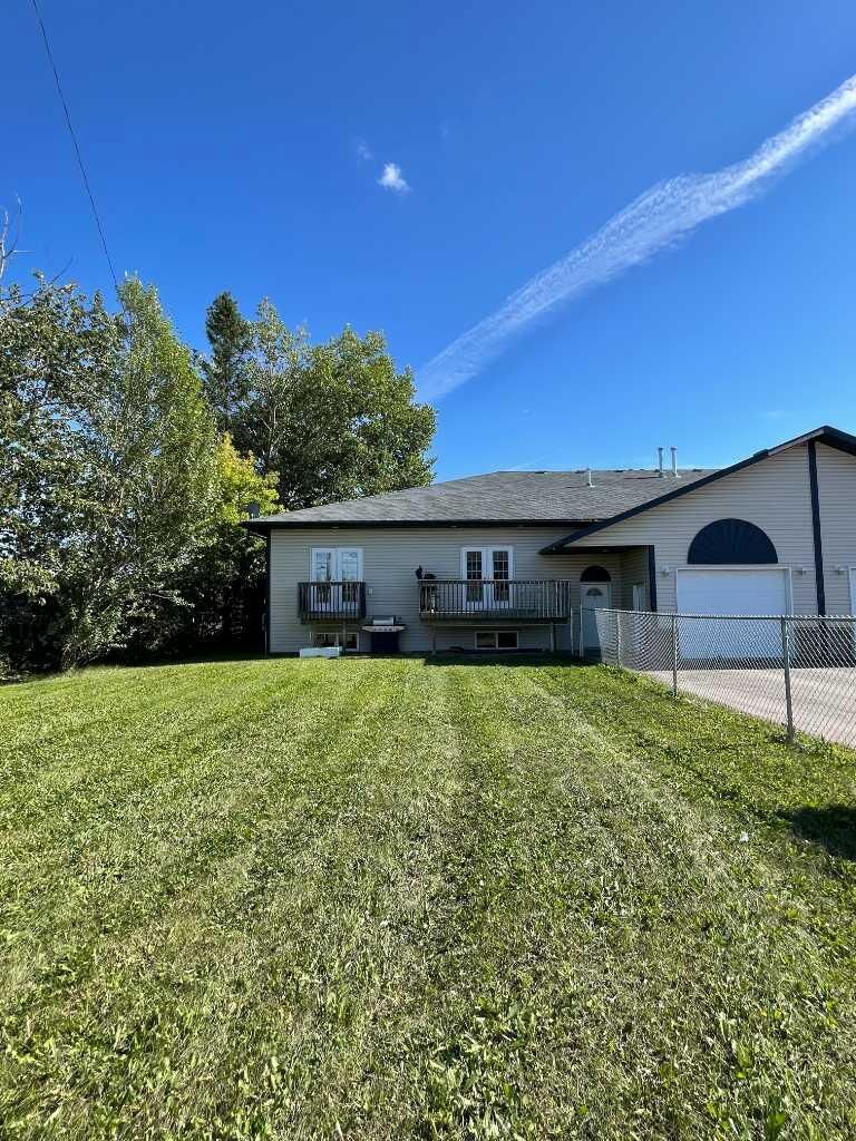 Property Photo: 10310 98 Street W Unit C AB T0H 1Z0