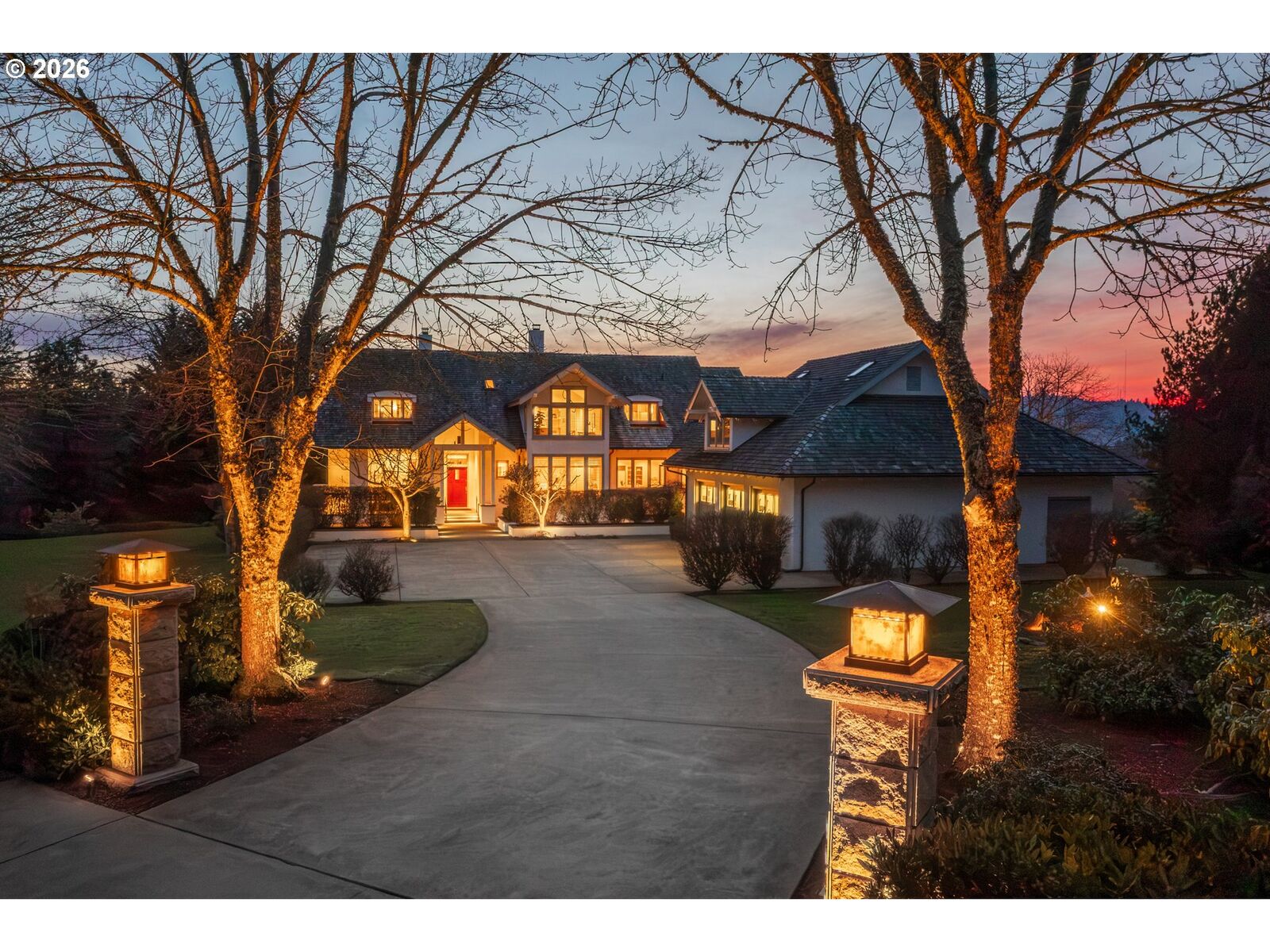 Property Photo:  4080 Spring Blvd  OR 97405 