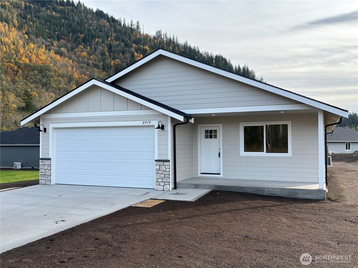 6479  Watson Loop  Maple Falls WA 98266 photo