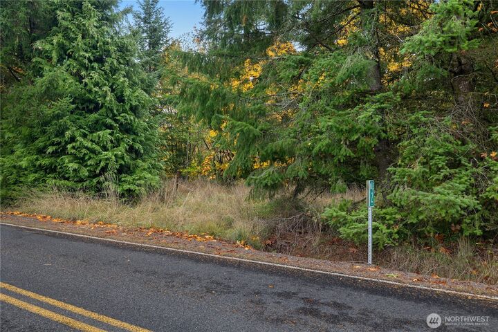 Property Photo:  504  Telegraph Road  WA 98591 