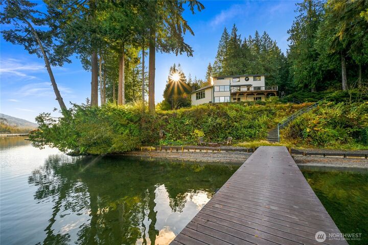 Property Photo:  3838 S Bay Drive  WA 98284 