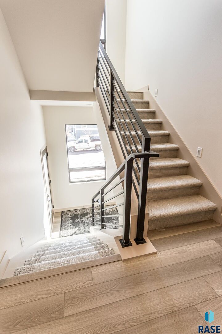 Property Photo: 2803 S Terry Ave SD 57106