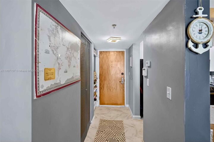 Property Photo:  1200 Brickell Bay Dr 3914  FL 33131 