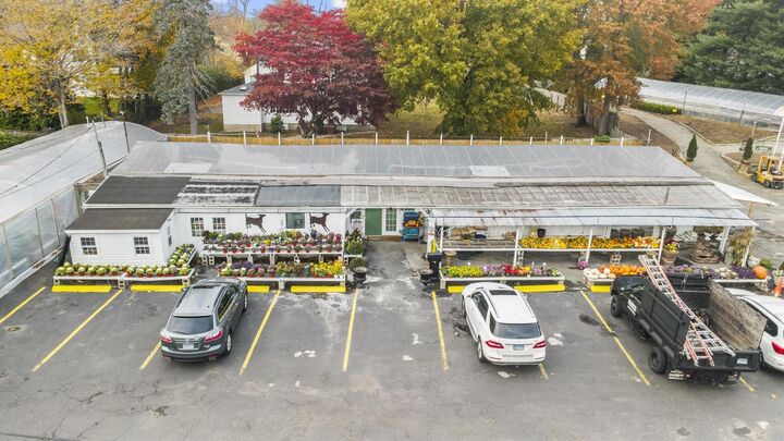 Property Photo:  1431 Post Road East  CT 06880 