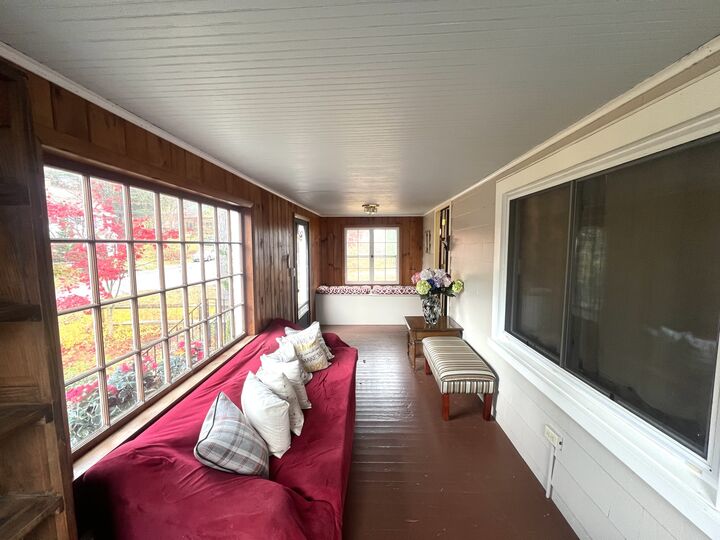 Property Photo:  18 Sunset Trail  CT 06001 