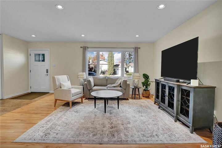Photo de la propriété: 226 Charlebois Crescent SK S7K 5J5