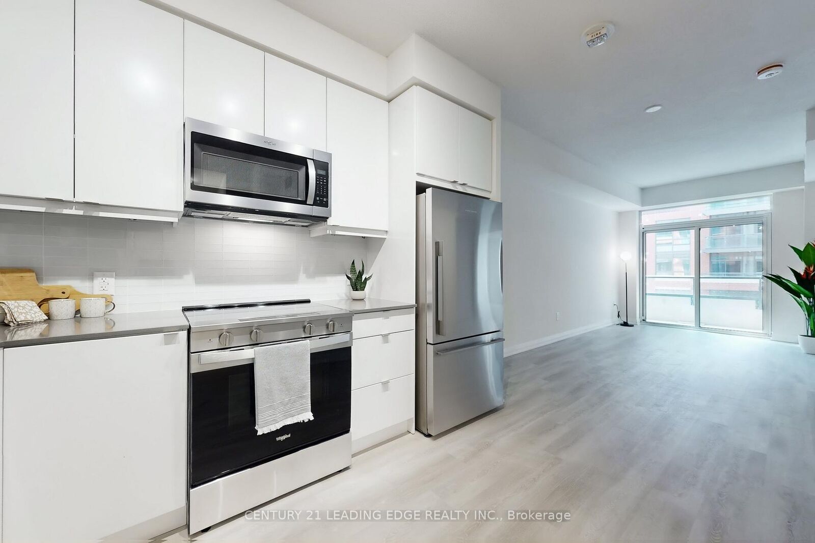 Property Photo:  3260 Sheppard Avenue E 506  ON M1T 0B5 